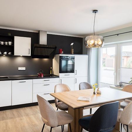 Villa Am Esch Wiefelstede Екстериор снимка